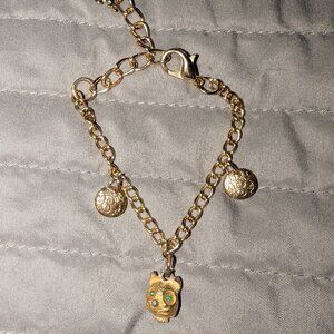 $3 with Bundle ~ Chain Charm Bracelet with Green Rhinestone Eyed Cat Head 4461